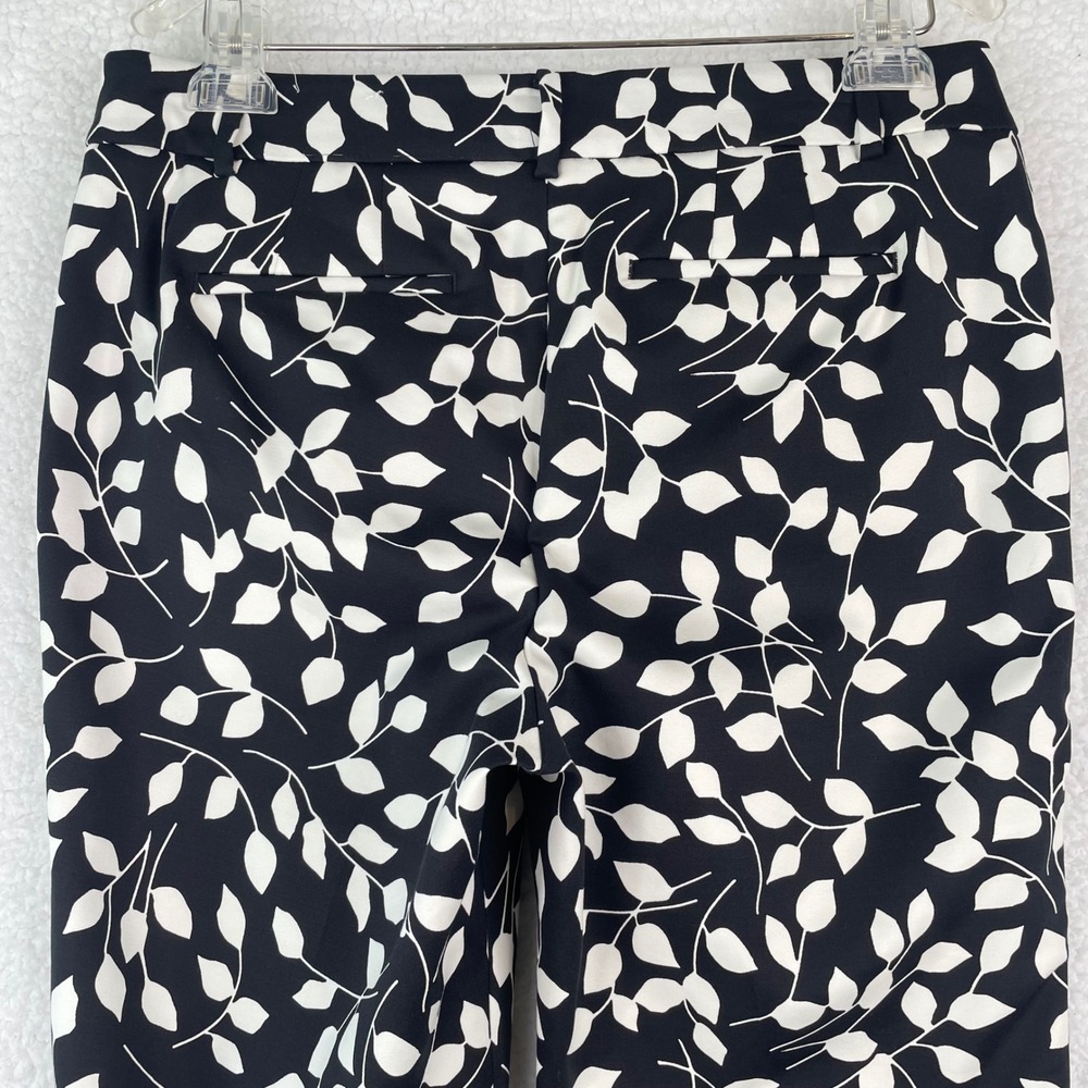 Talbots Hampshire Ankle Pant Womens 8P Black White Leaf Print Slim Stretch Crop - Picture 5 of 12